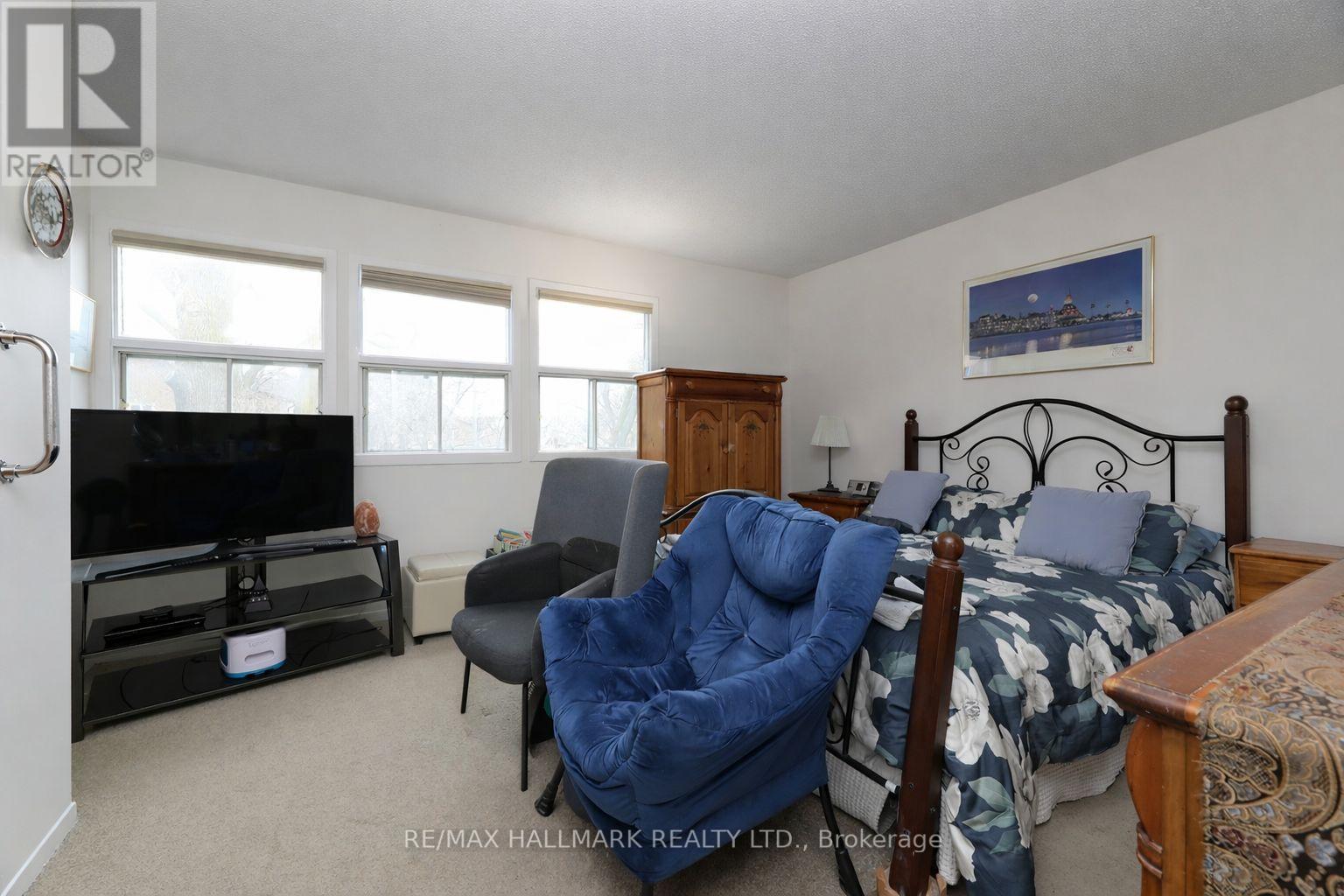 191 Cottonwood Court, Markham, Ontario  L3T 5W9 - Photo 10 - N12968744