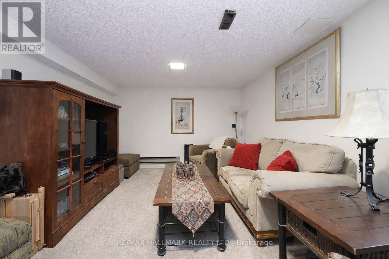 191 Cottonwood Court, Markham, Ontario  L3T 5W9 - Photo 15 - N12968744