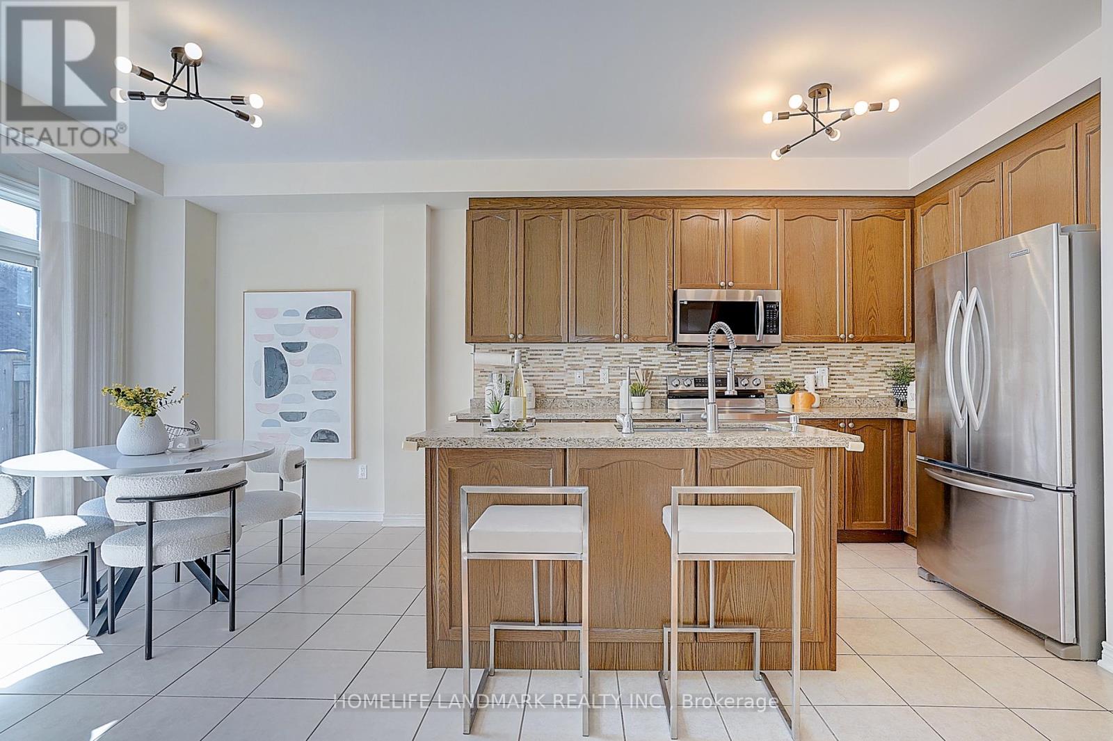 11 Chao Crescent, Richmond Hill, Ontario  L4E 0P4 - Photo 10 - N12968748