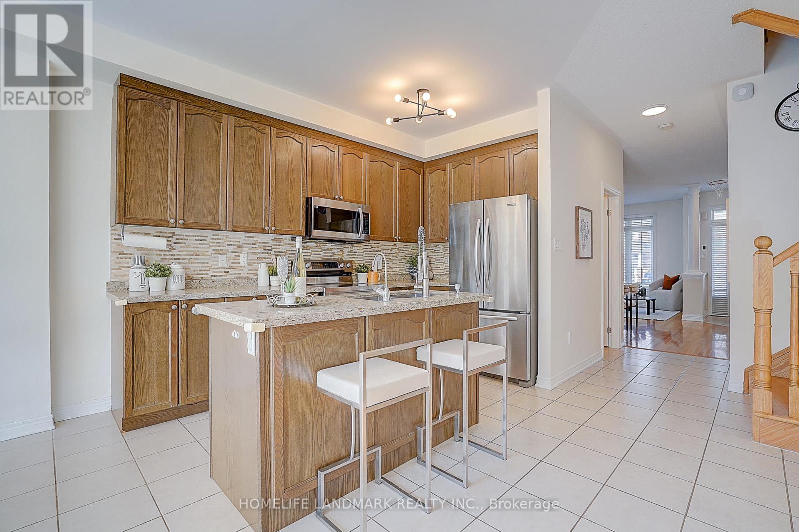 11 Chao Crescent, Richmond Hill, Ontario  L4E 0P4 - Photo 11 - N12968748