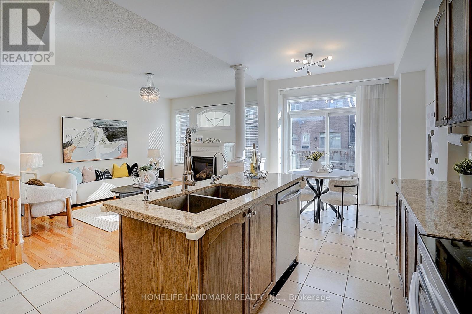 11 Chao Crescent, Richmond Hill, Ontario  L4E 0P4 - Photo 15 - N12968748