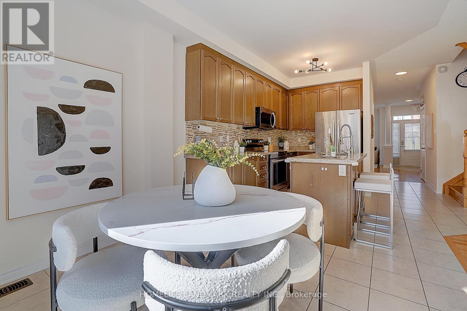 11 Chao Crescent, Richmond Hill, Ontario  L4E 0P4 - Photo 17 - N12968748