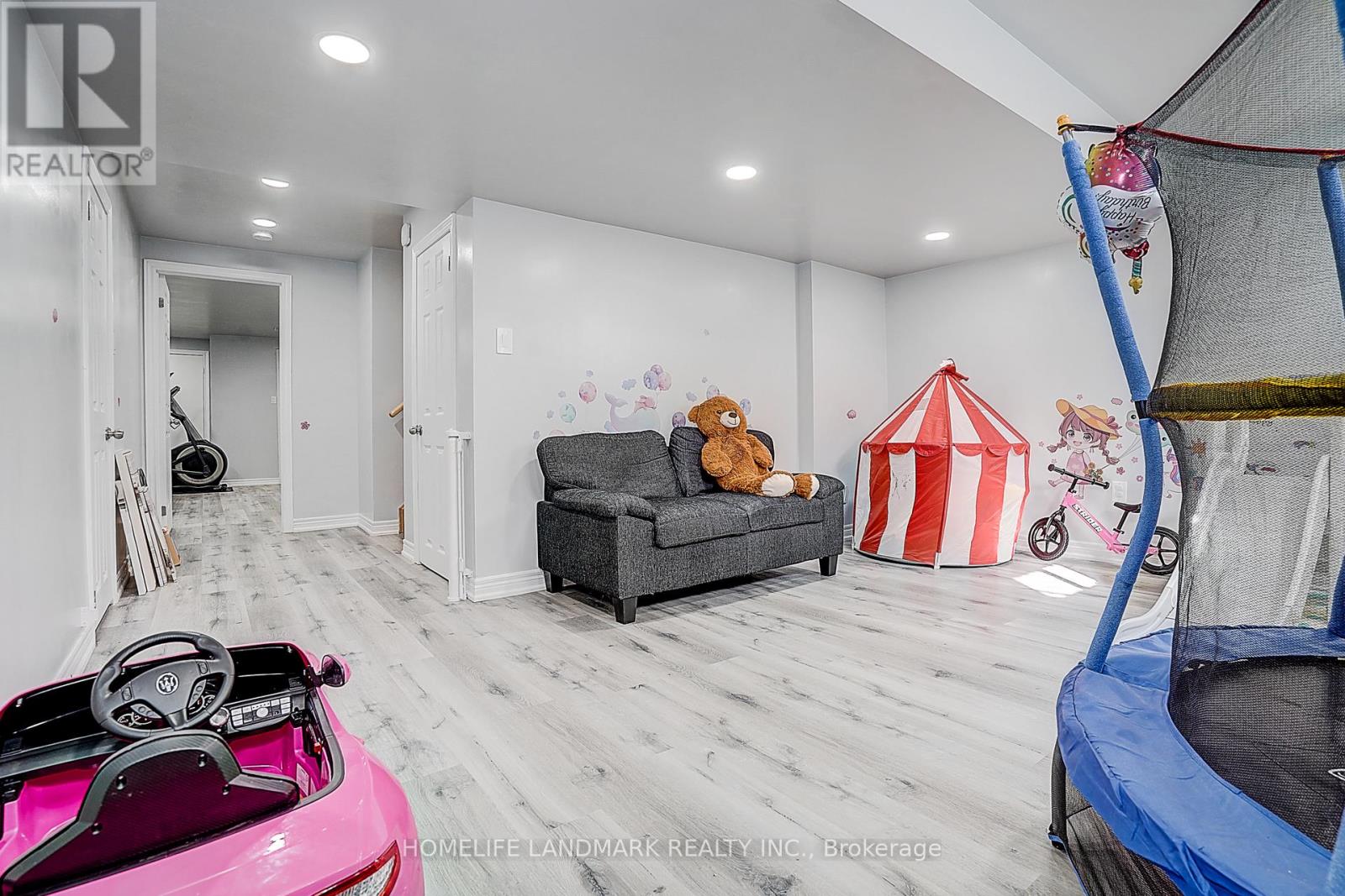 11 Chao Crescent, Richmond Hill, Ontario  L4E 0P4 - Photo 37 - N12968748