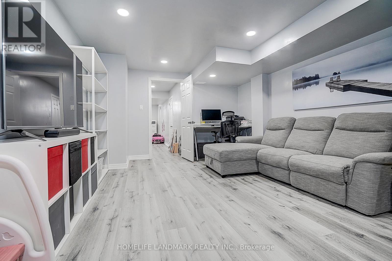 11 Chao Crescent, Richmond Hill, Ontario  L4E 0P4 - Photo 39 - N12968748