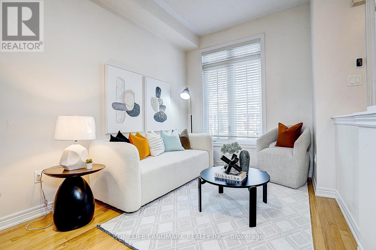 11 Chao Crescent, Richmond Hill, Ontario  L4E 0P4 - Photo 4 - N12968748