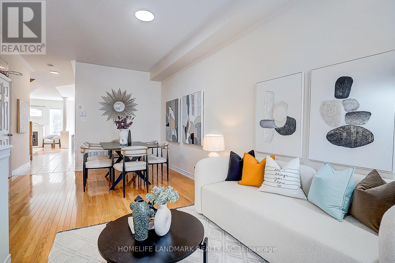 11 Chao Crescent, Richmond Hill, Ontario  L4E 0P4 - Photo 5 - N12968748