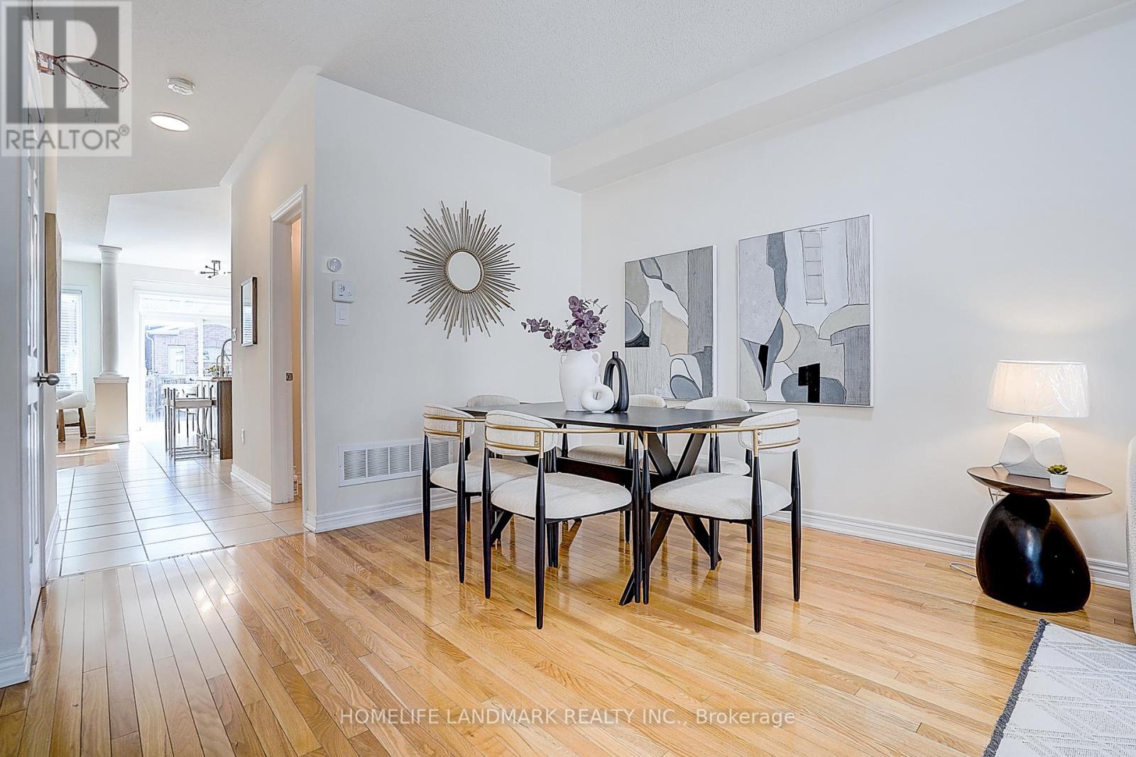 11 Chao Crescent, Richmond Hill, Ontario  L4E 0P4 - Photo 7 - N12968748