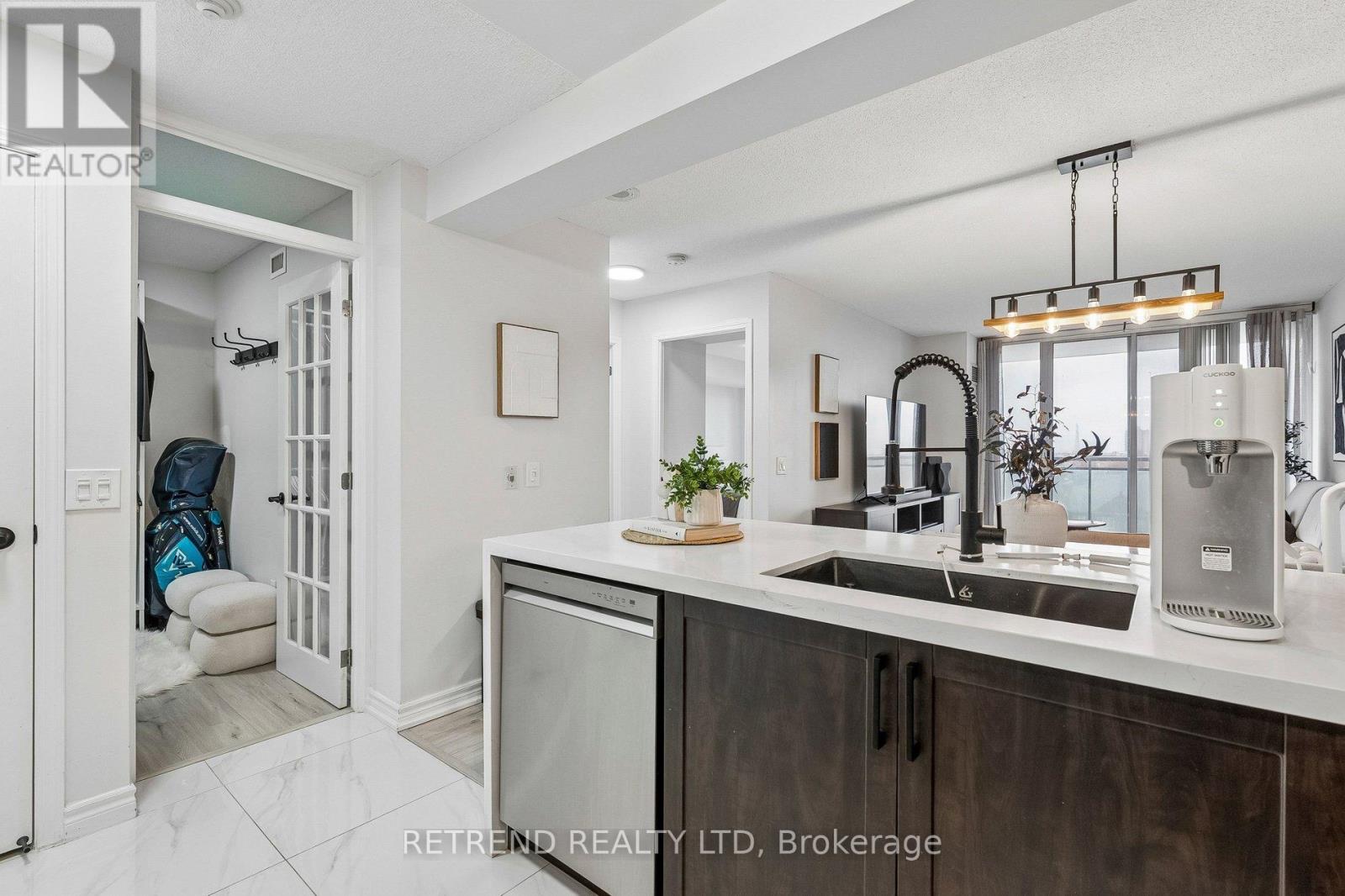 602 - 310 Red Maple Road, Richmond Hill, Ontario  L4C 0T7 - Photo 11 - N12968776