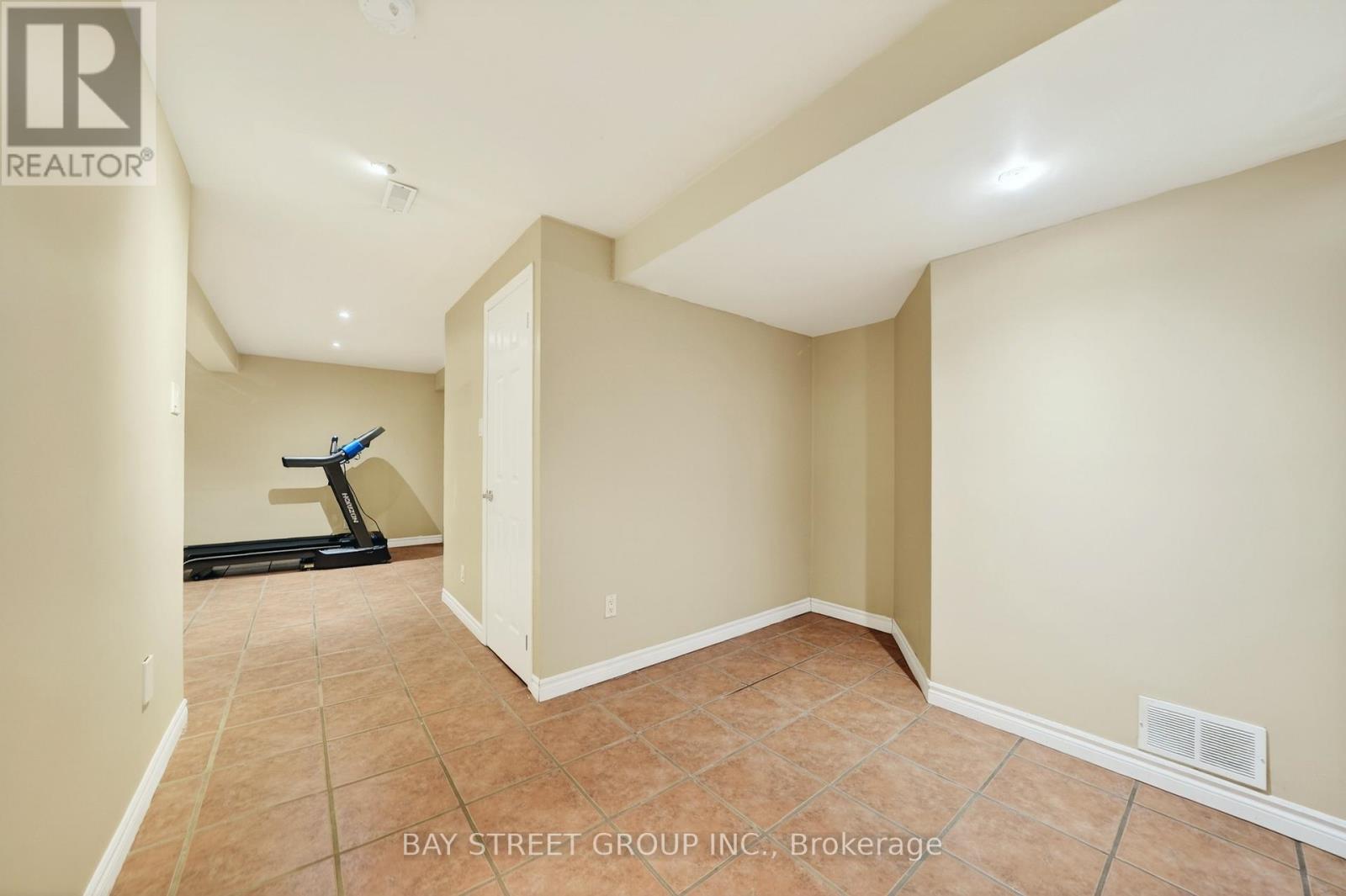 97 Bishop Drive, Barrie, Ontario  L4N 7P4 - Photo 31 - S12968768