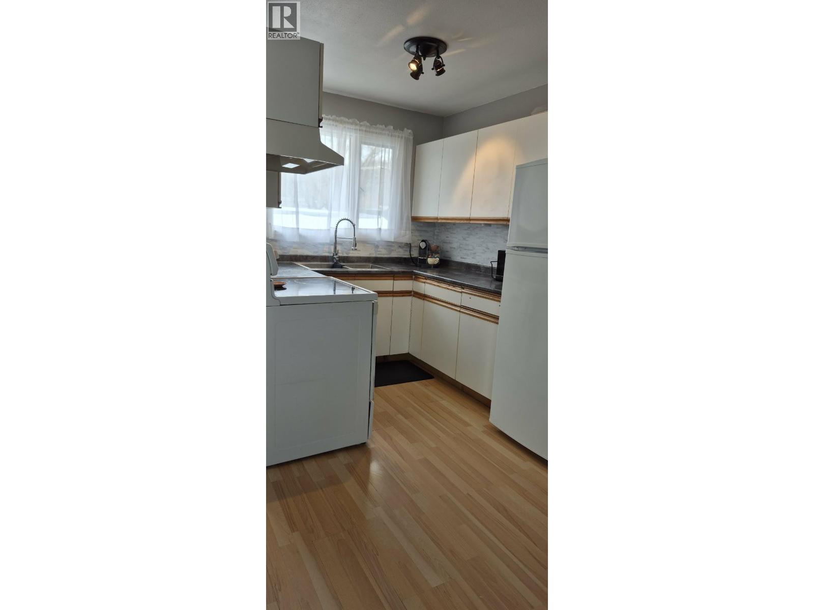 144 E 3rd Avenue, Fort St. James, British Columbia  V0J 1P0 - Photo 7 - R3107085