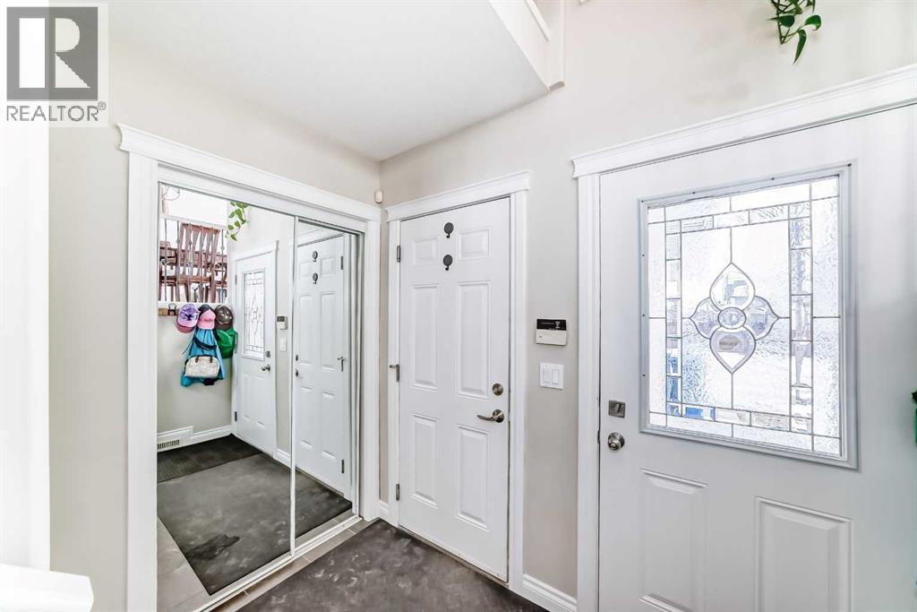 172 Sunset Heights, Crossfield, Alberta  T0M 0S0 - Photo 4 - A2299529