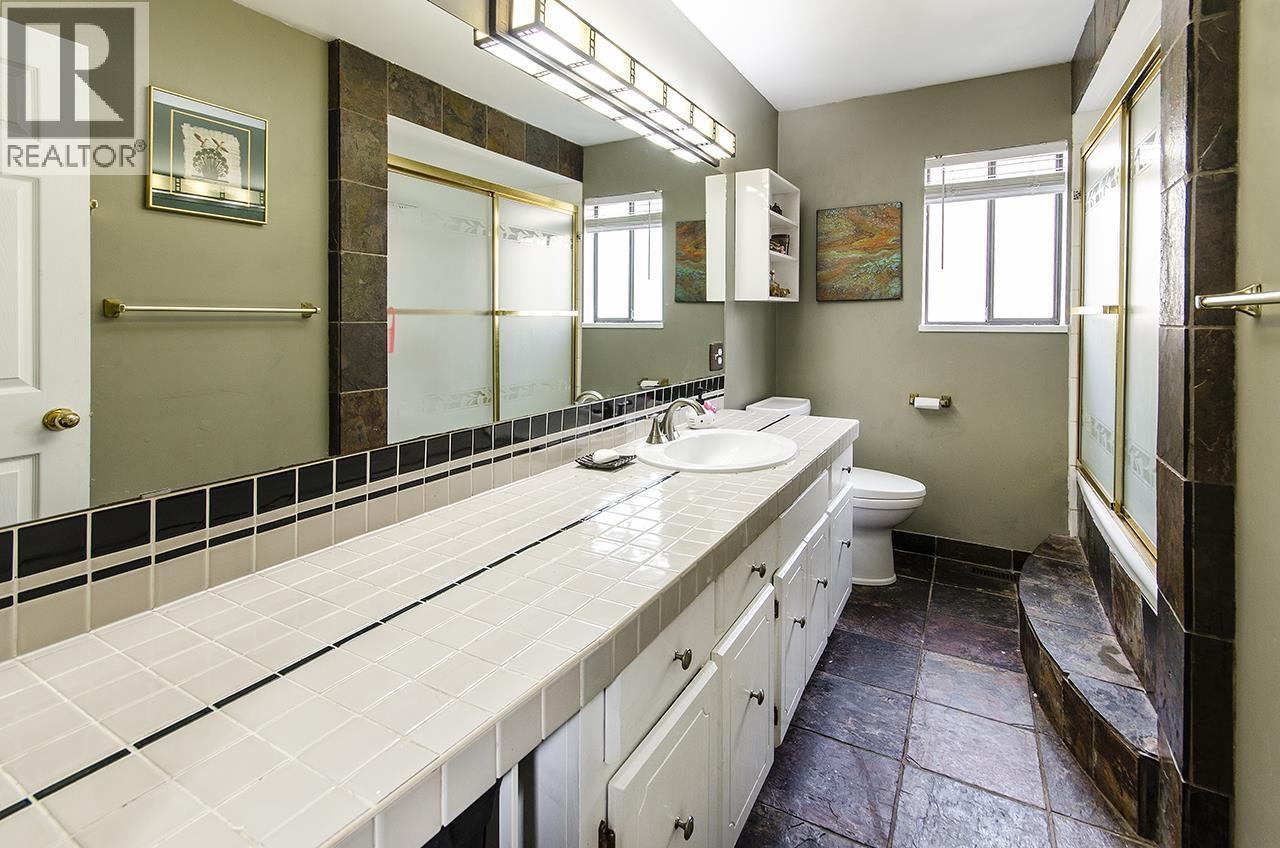 343 Dartmoor Drive, Coquitlam, British Columbia  V3K 5R6 - Photo 11 - R3106122