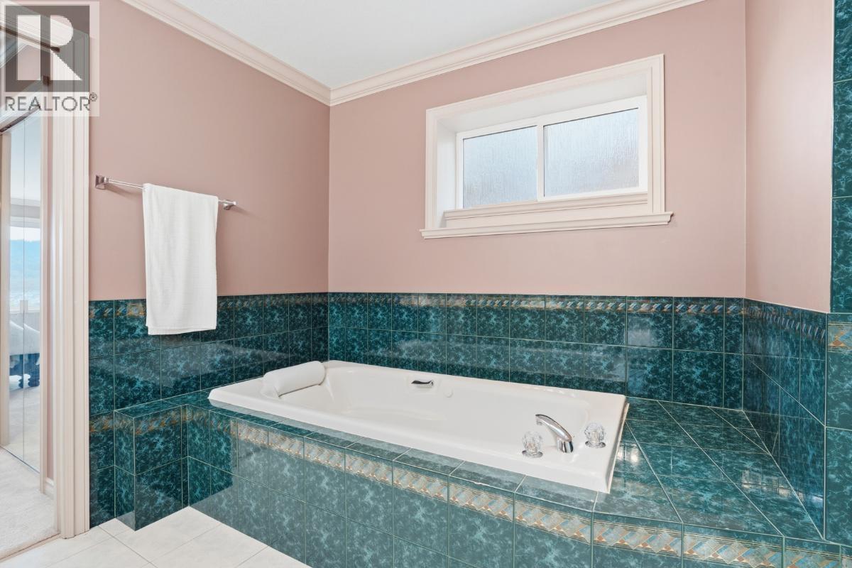 4493 Epps Avenue, North Vancouver, British Columbia  V7G 1G2 - Photo 26 - R3107712