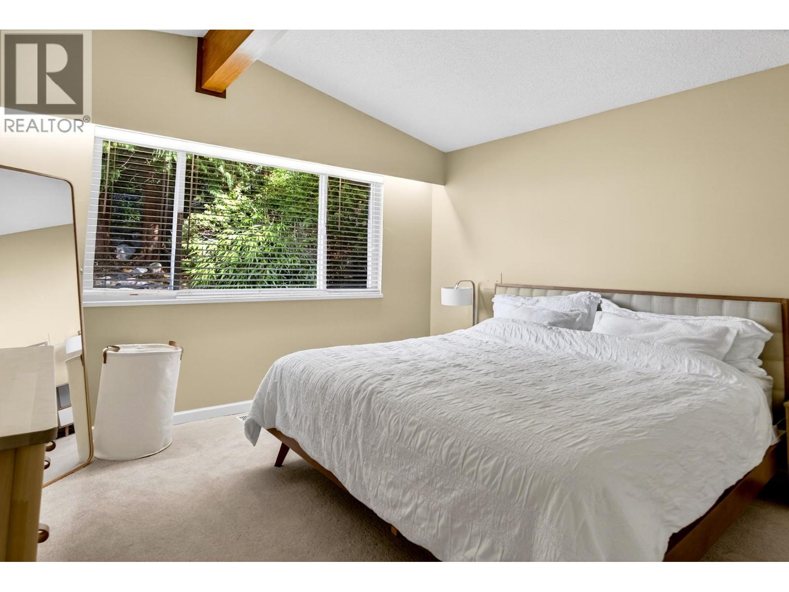 981 Kinsac Street, Coquitlam, British Columbia  V3J 4T8 - Photo 11 - R3107267