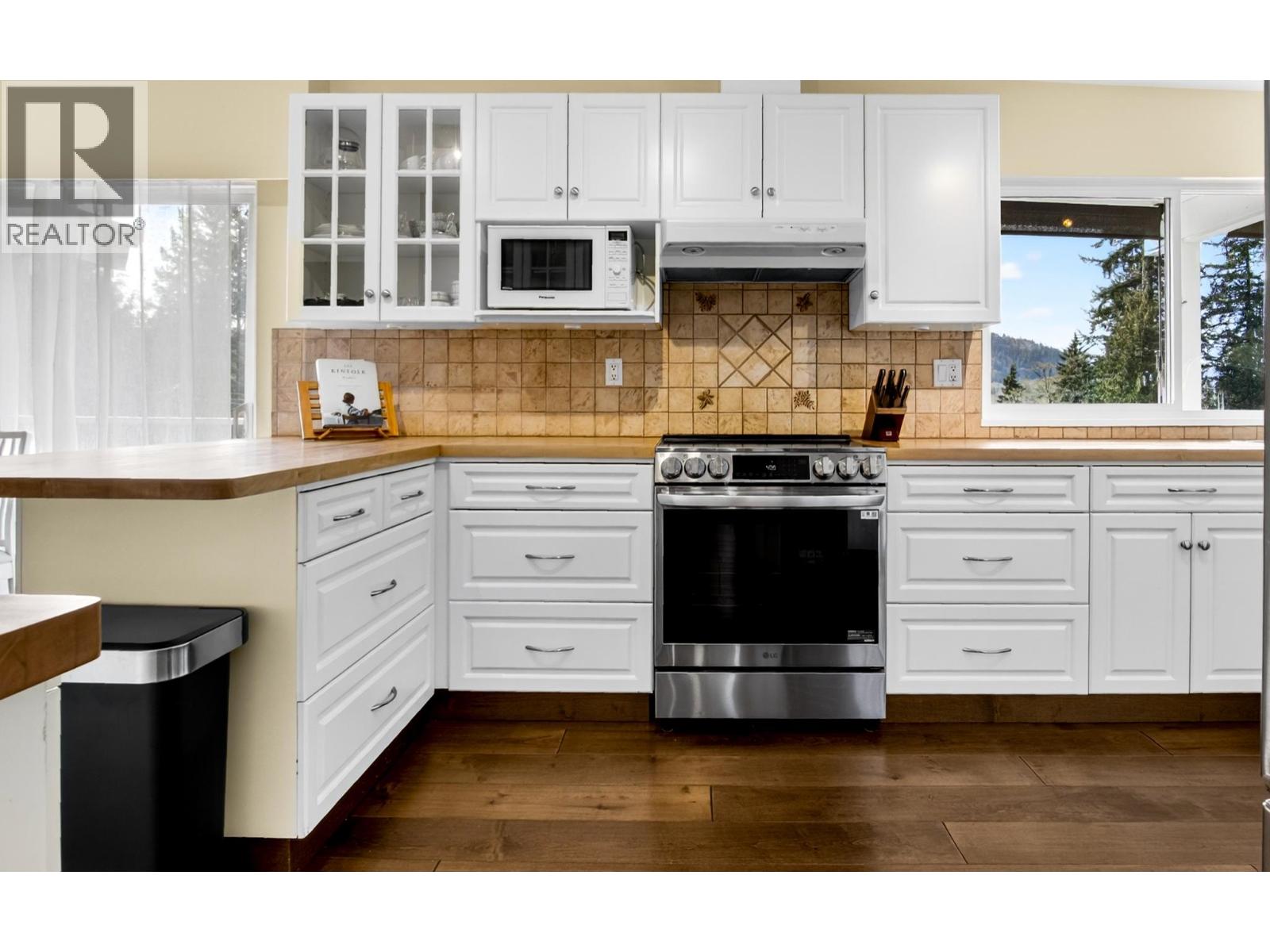 981 Kinsac Street, Coquitlam, British Columbia  V3J 4T8 - Photo 7 - R3107267