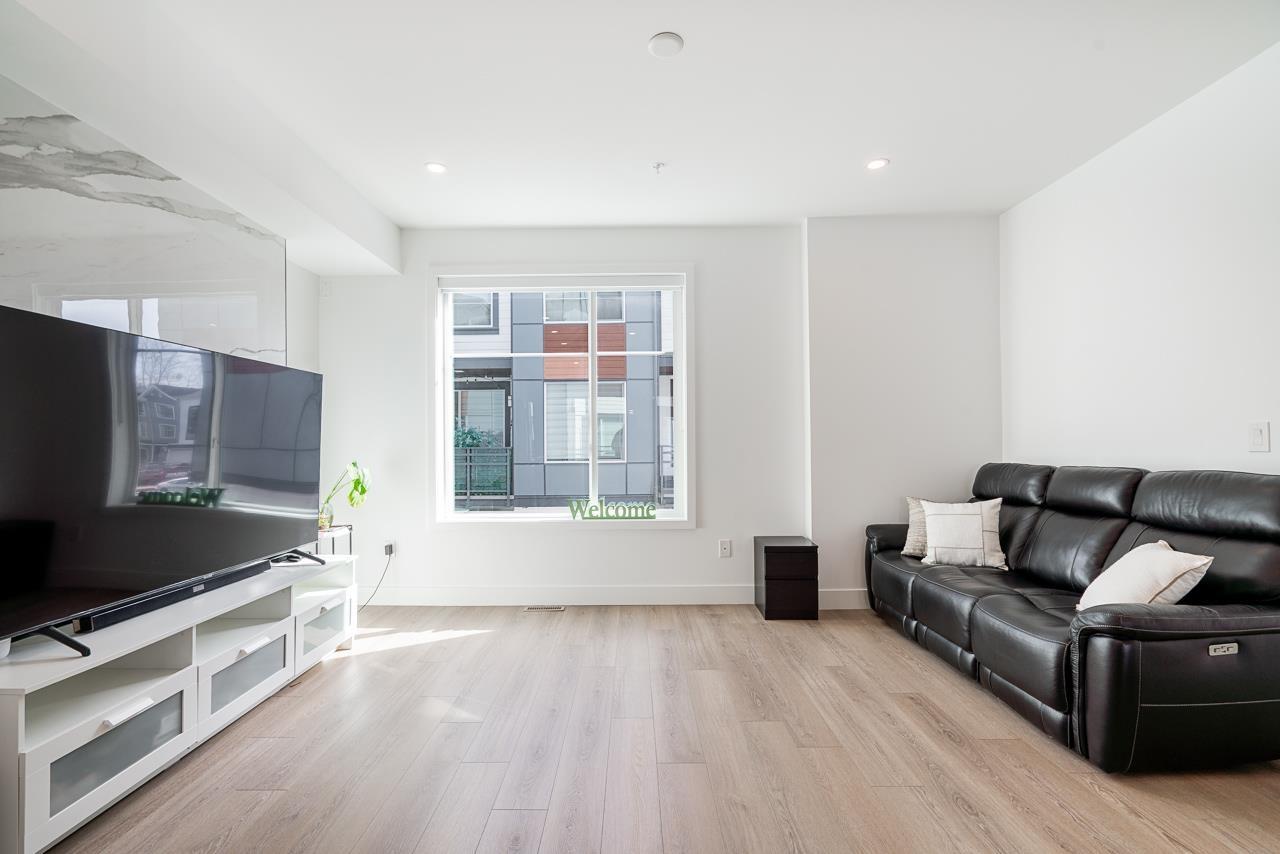 8 20763 76 Avenue, Langley, British Columbia V2Y 3N8 - Photo 7 - R3107685