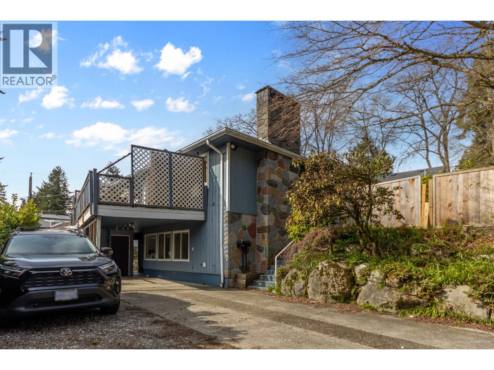 8035 NELSON AVENUE, Burnaby, British Columbia