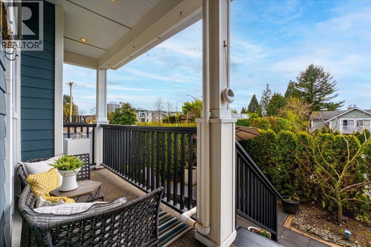 210 W 5th Street, North Vancouver, British Columbia V7M 1K1 - Photo 2 - R3107730