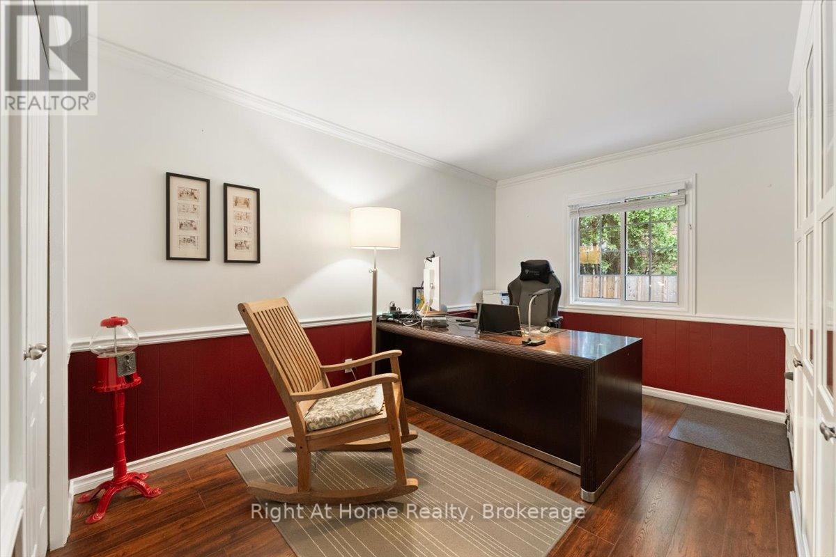 437 Shoreacres Road, Burlington, Ontario  L7L 5N2 - Photo 16 - W12968808