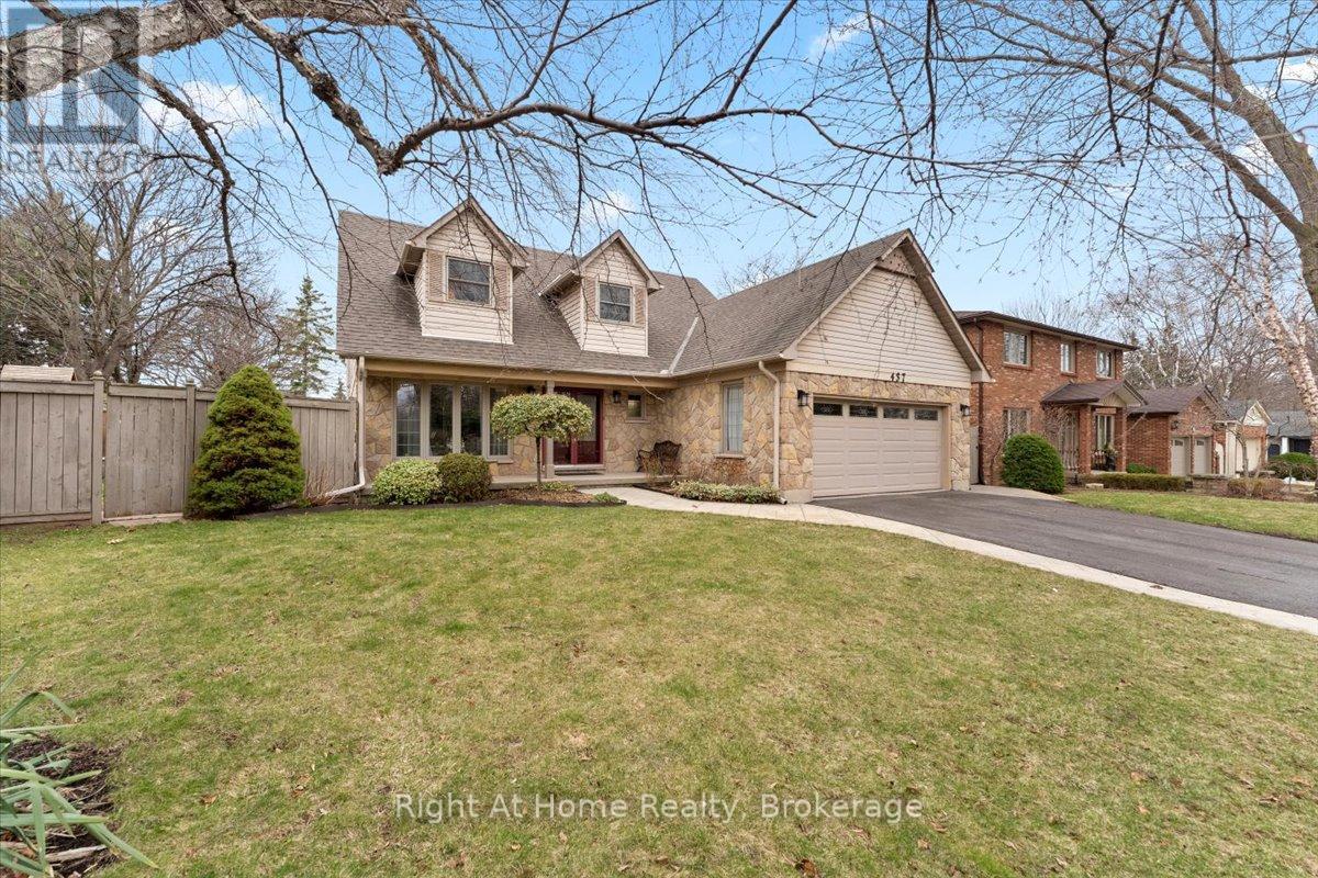 437 Shoreacres Road, Burlington, Ontario  L7L 5N2 - Photo 2 - W12968808