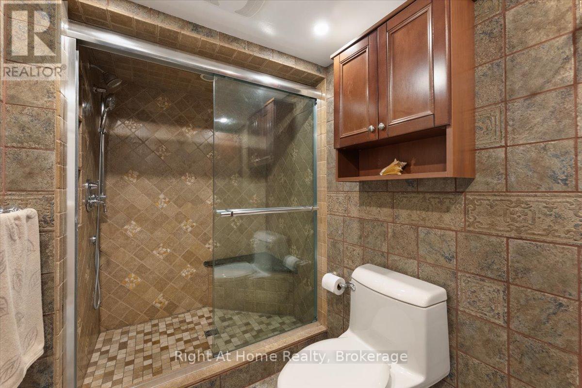 437 Shoreacres Road, Burlington, Ontario  L7L 5N2 - Photo 38 - W12968808