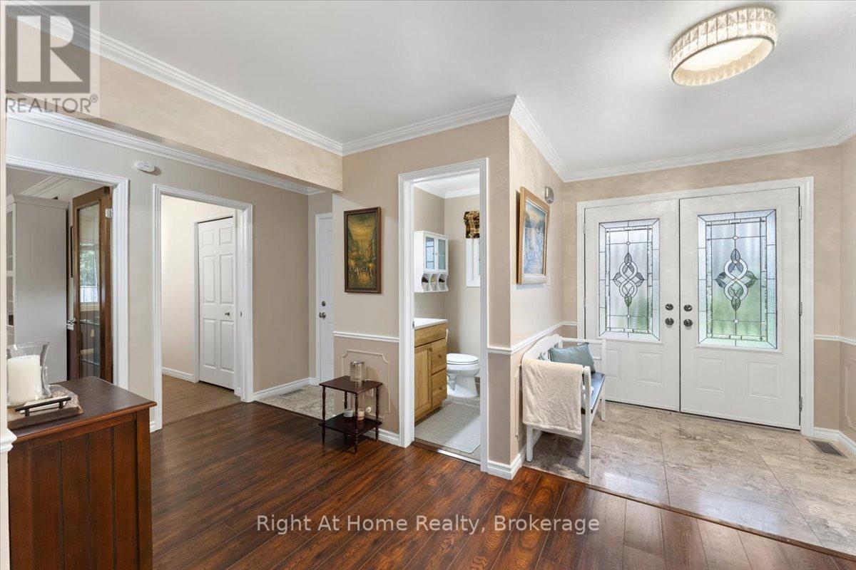 437 Shoreacres Road, Burlington, Ontario  L7L 5N2 - Photo 6 - W12968808