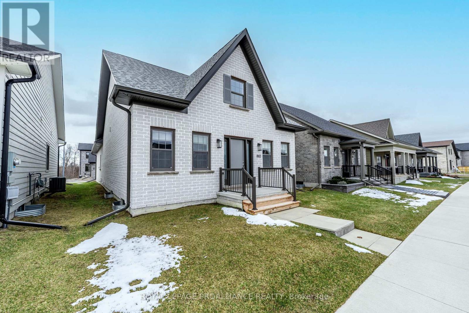 883 Ernest Allen Boulevard, Cobourg, Ontario  K9A 1W9 - Photo 4 - X12923600