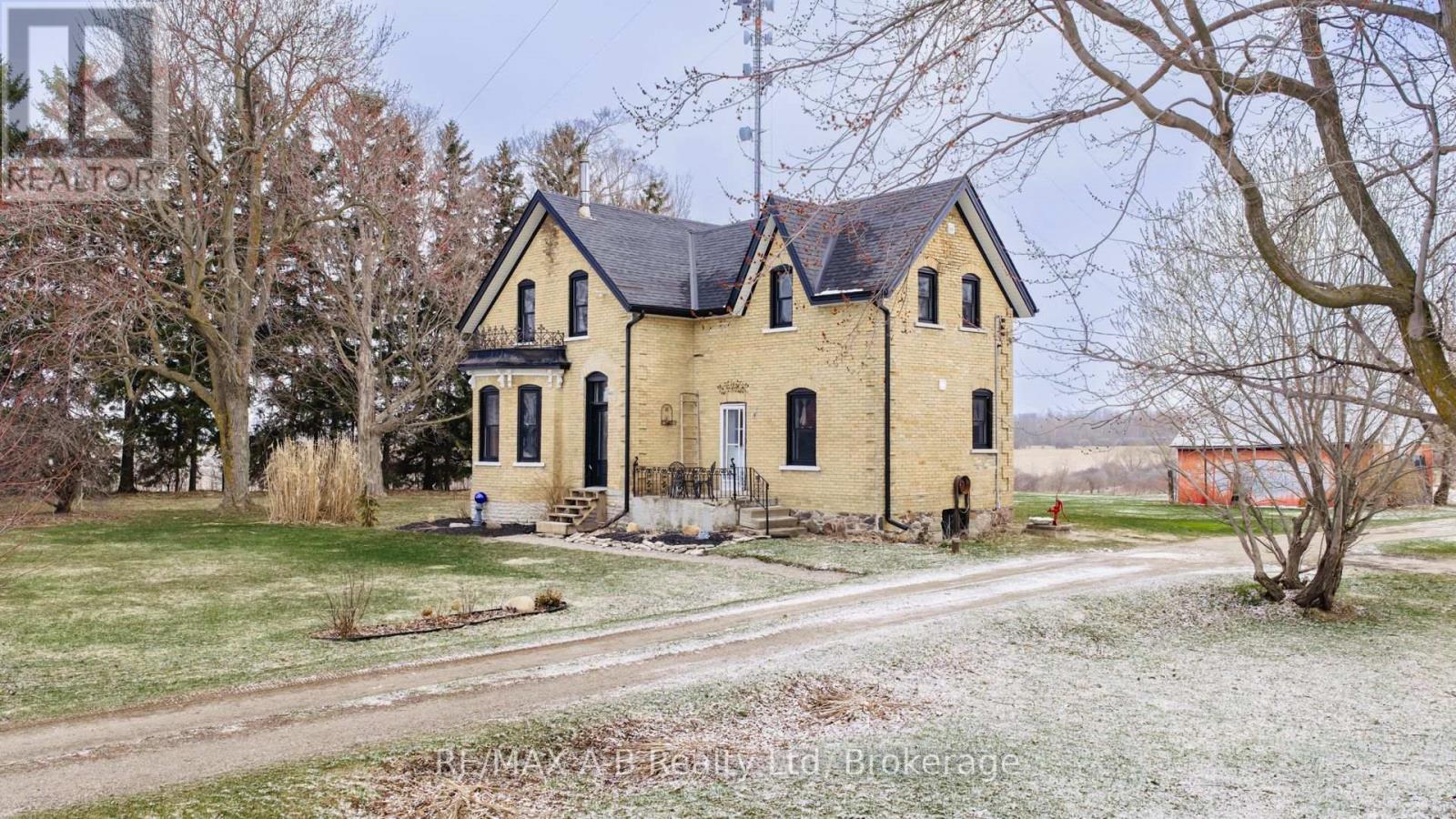 4722 Perth Line 20 Line, Perth South, Ontario  N4X 1C9 - Photo 2 - X12968892