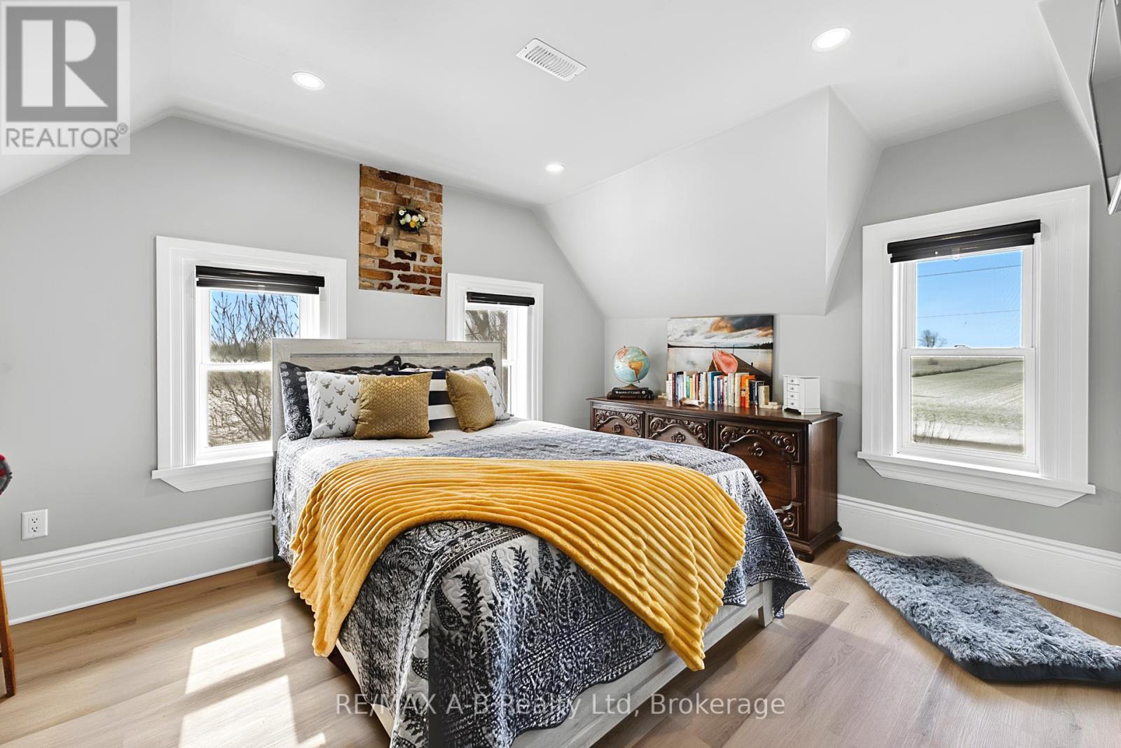 4722 Perth Line 20 Line, Perth South, Ontario  N4X 1C9 - Photo 22 - X12968892