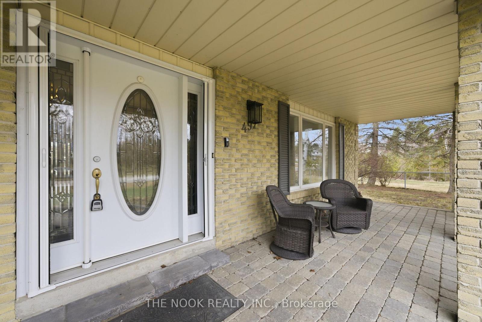 497 Samuel Harper Court, East Gwillimbury (Mt Albert), Ontario  L0G 1M0 - Photo 7 - N12968858