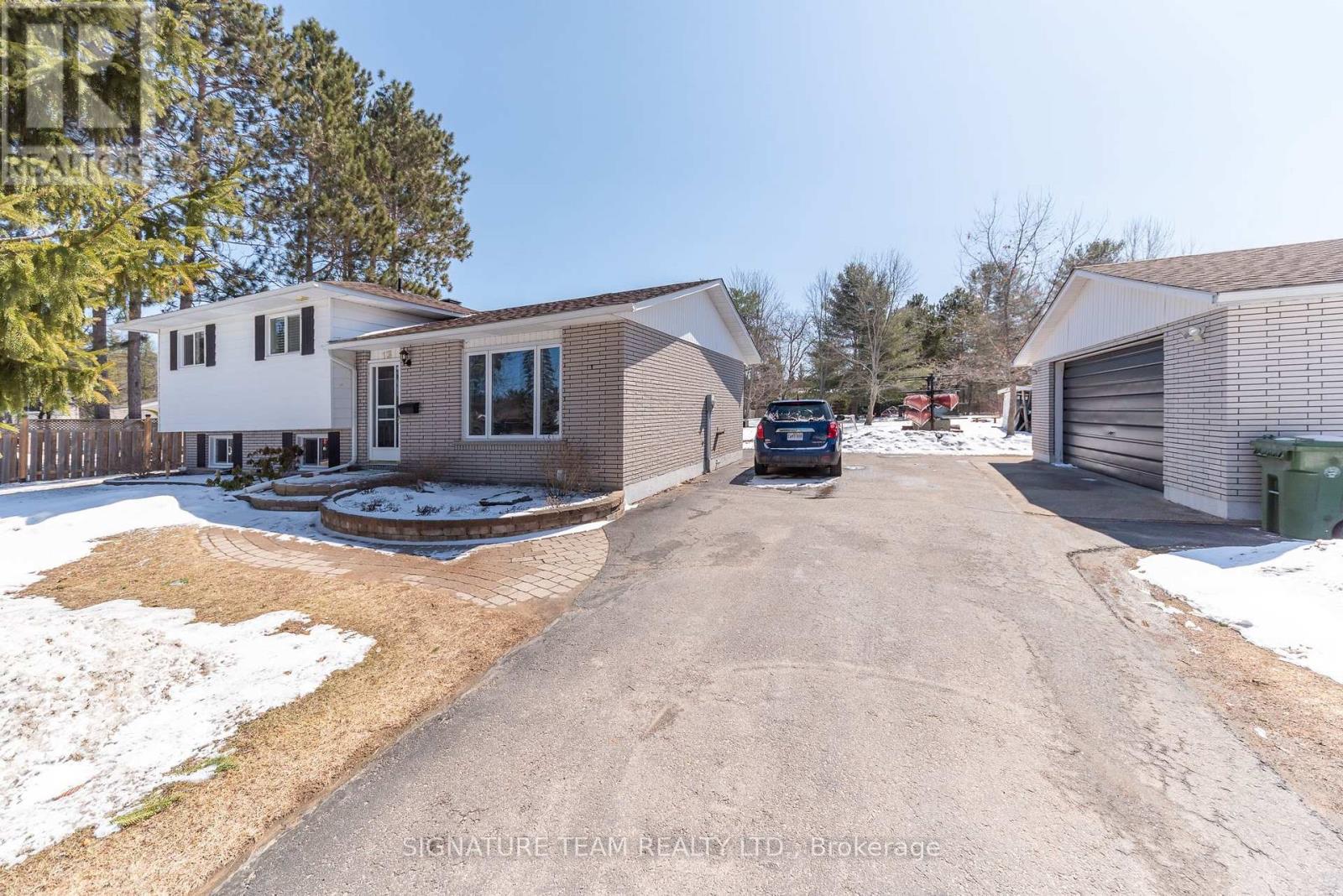 13 Mueller Crescent, Petawawa, Ontario  K8H 3E8 - Photo 31 - X12968866