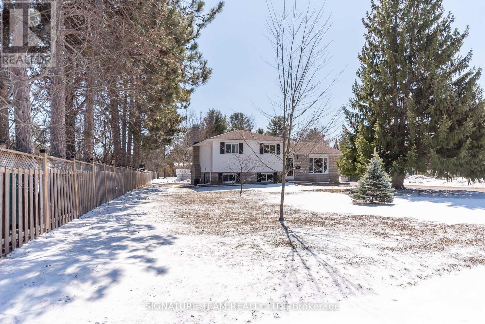13 Mueller Crescent, Petawawa, Ontario  K8H 3E8 - Photo 4 - X12968866