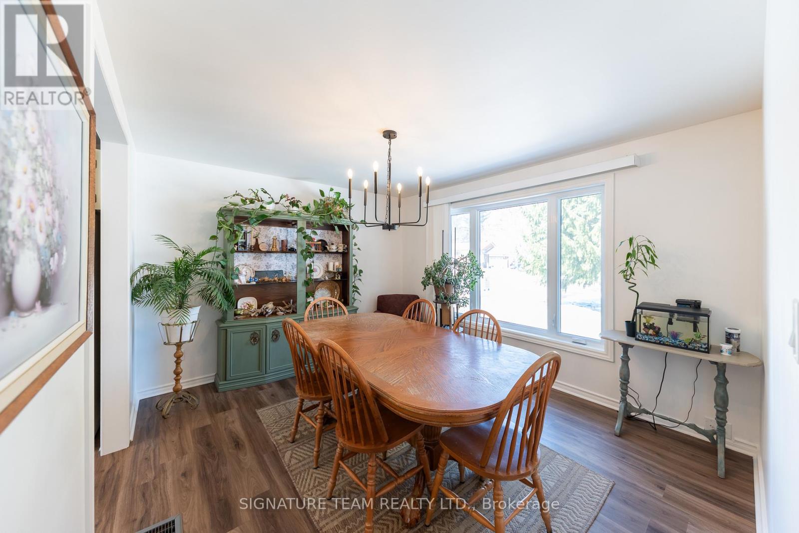 13 Mueller Crescent, Petawawa, Ontario  K8H 3E8 - Photo 8 - X12968866