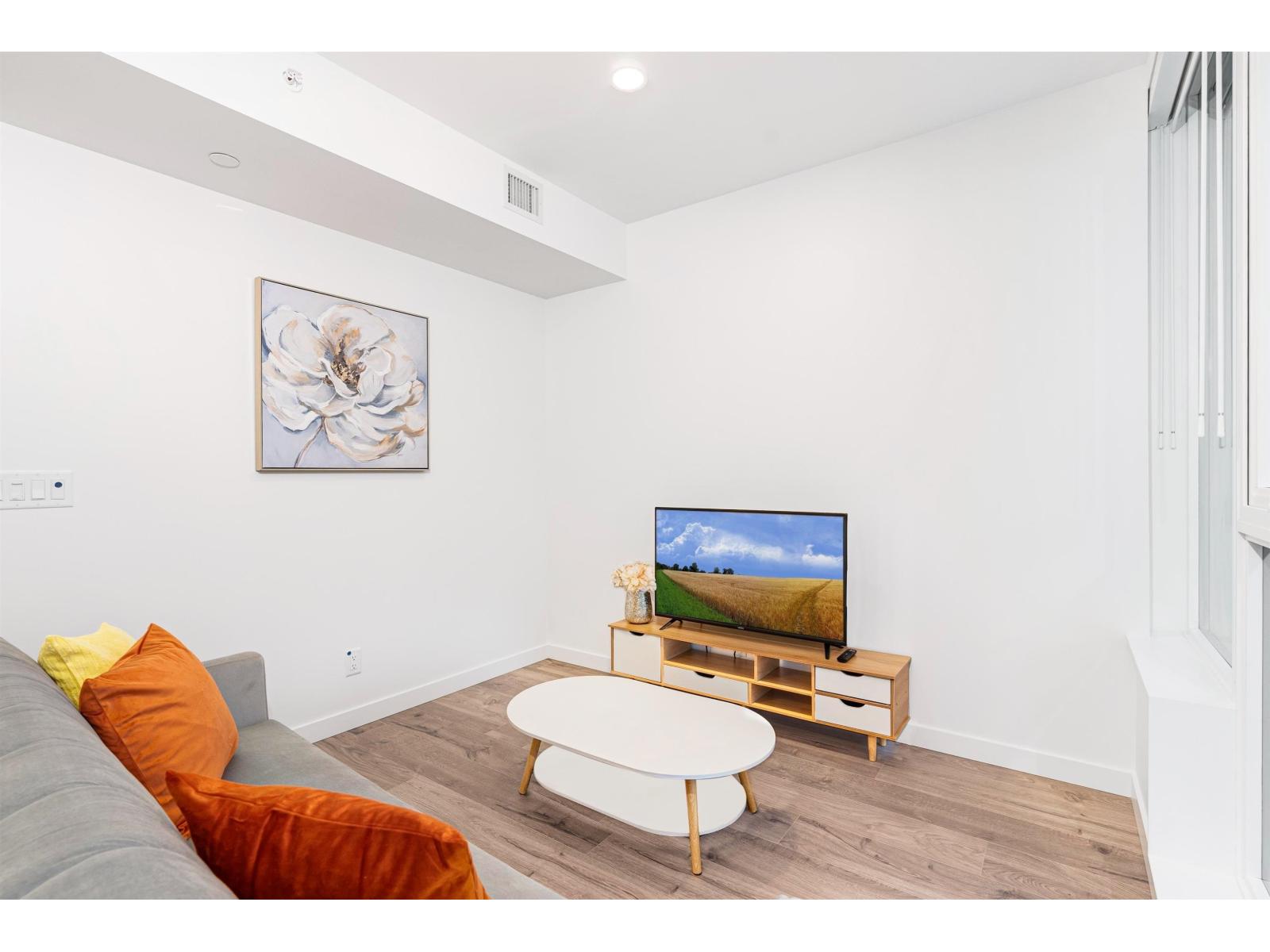 22f 13428 105 Avenue, Surrey, British Columbia  V3T 0S6 - Photo 3 - R3108294