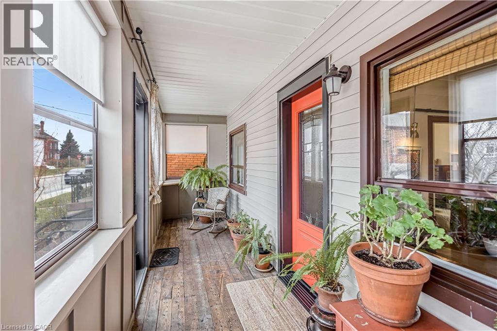 135 Macaulay Street E, Hamilton, Ontario  L8L 3X5 - Photo 3 - 40816207