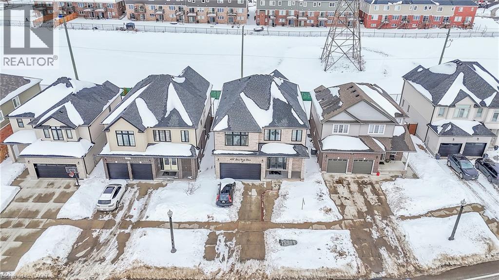 438 Blair Creek Drive, Kitchener, Ontario  N2P 0H6 - Photo 2 - 40805349