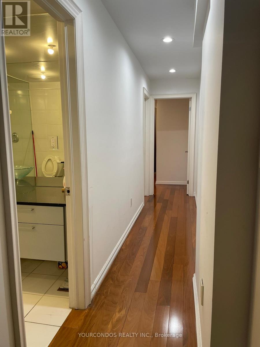 Upper A - 193 Brunswick Avenue, Toronto, Ontario  M5S 2M4 - Photo 15 - C12903848