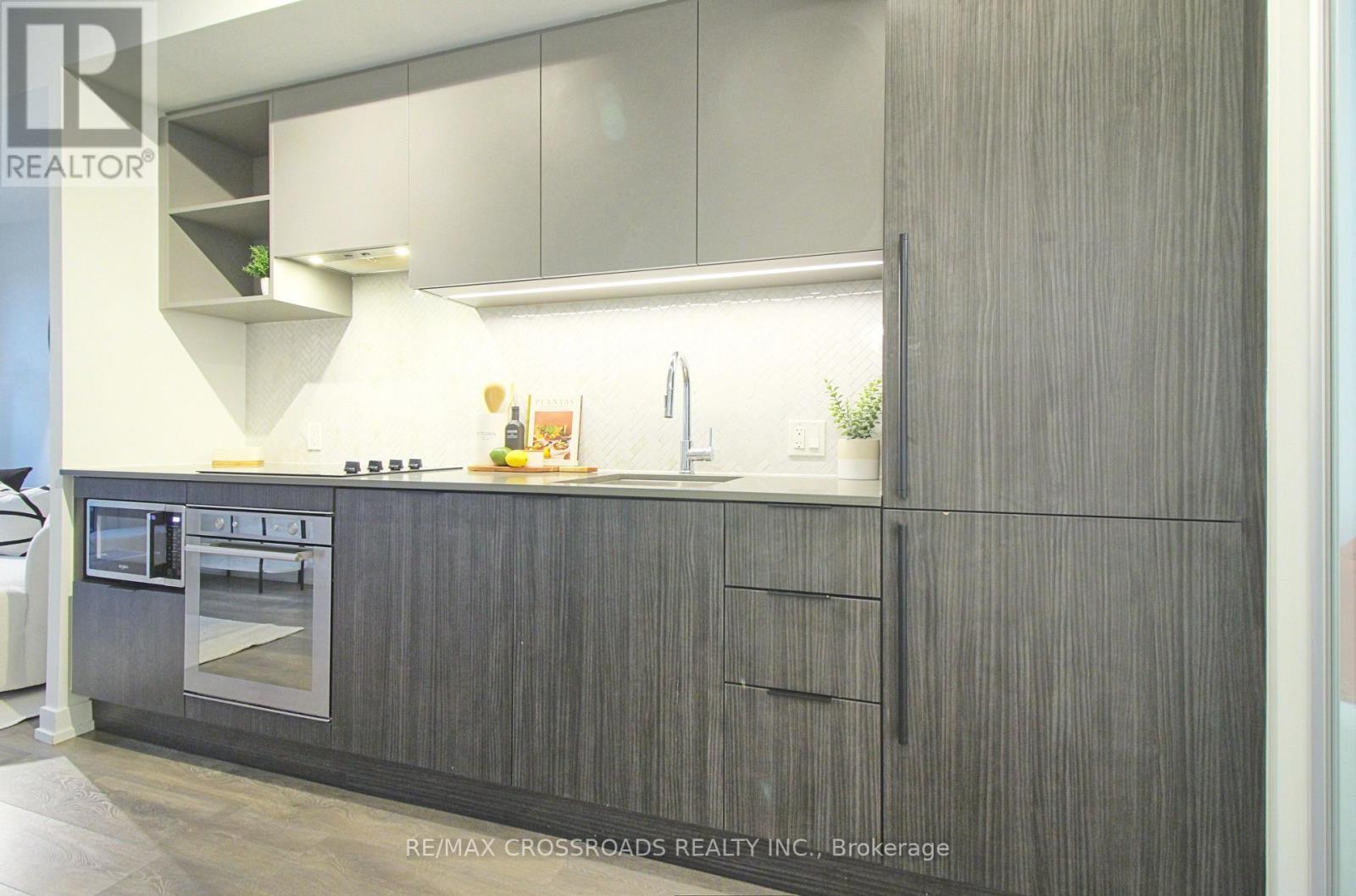 2302 - 82 Dalhousie Street, Toronto, Ontario  M5B 0C5 - Photo 3 - C12830698