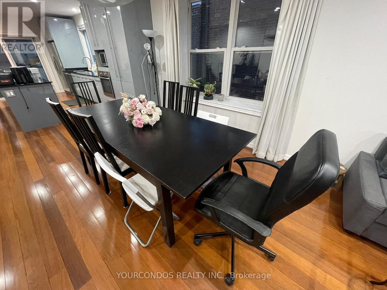 Upper A - 193 Brunswick Avenue, Toronto, Ontario  M5S 2M4 - Photo 5 - C12903848