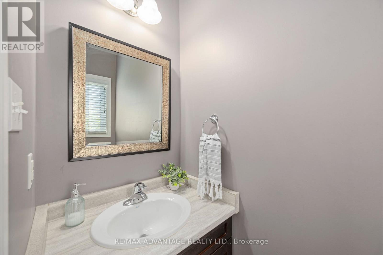 10 - 960 Bitterbush Crescent, London North, Ontario  N6H 0G1 - Photo 13 - X12968850