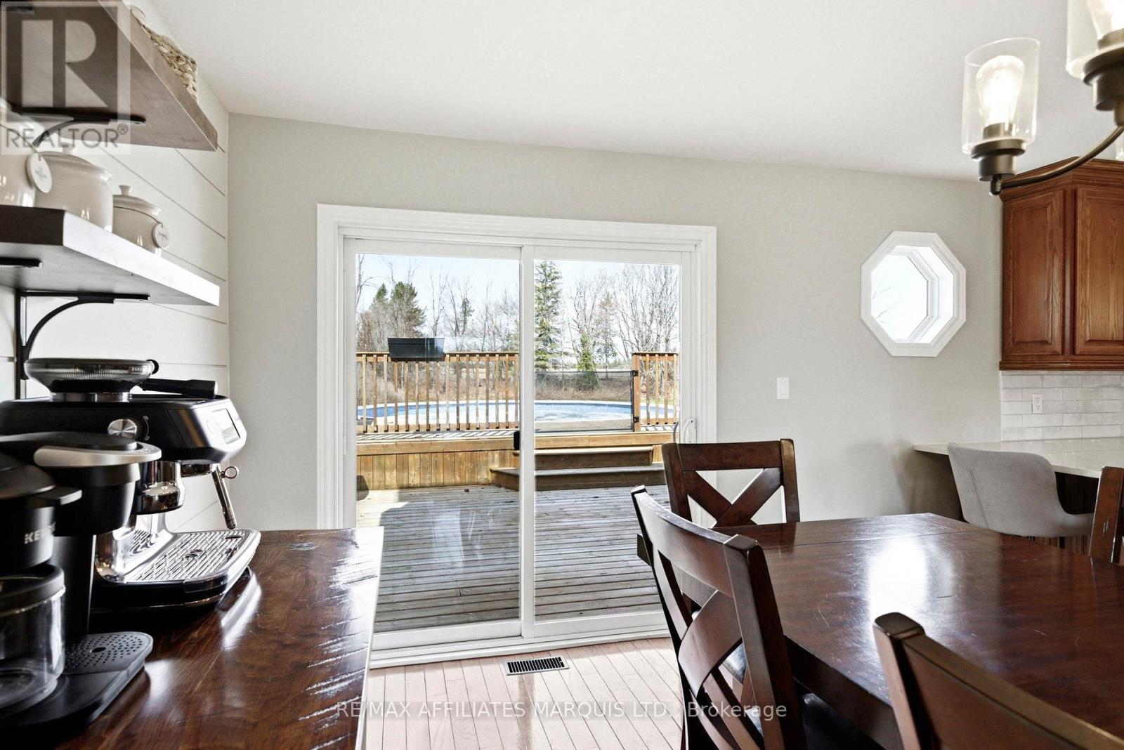 14229 County Road 2 Road, South Stormont, Ontario  K0C 1M0 - Photo 11 - X12968886