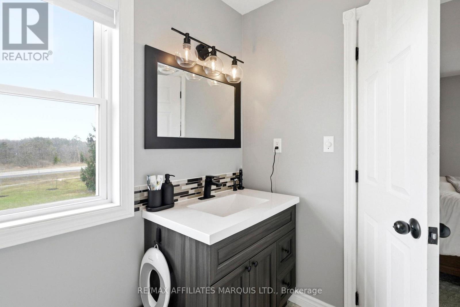 14229 County Road 2 Road, South Stormont, Ontario  K0C 1M0 - Photo 25 - X12968886