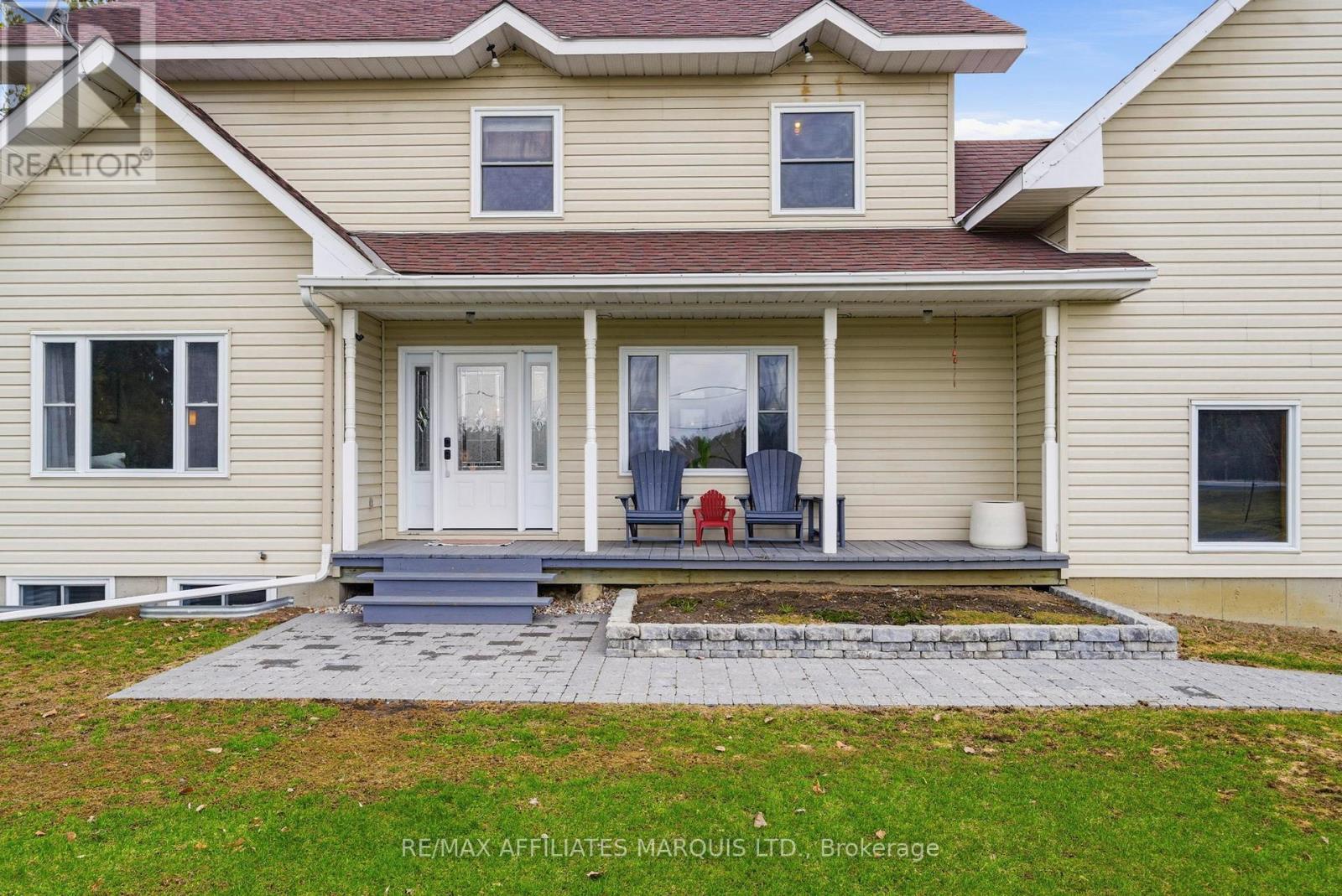 14229 County Road 2 Road, South Stormont, Ontario  K0C 1M0 - Photo 3 - X12968886