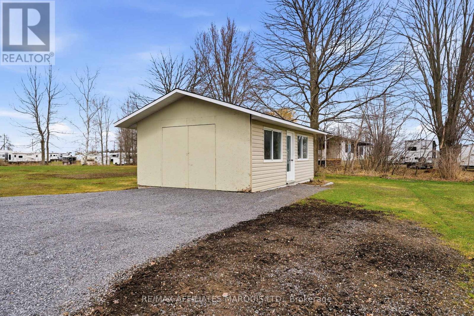 14229 County Road 2 Road, South Stormont, Ontario  K0C 1M0 - Photo 41 - X12968886