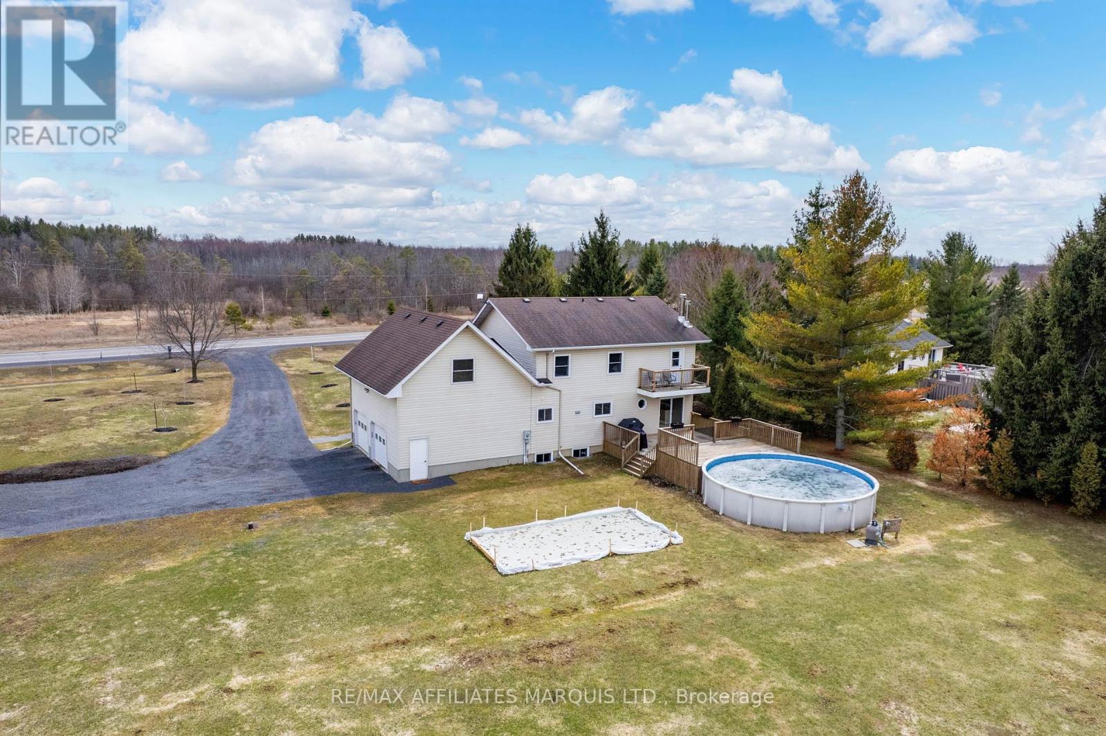 14229 County Road 2 Road, South Stormont, Ontario  K0C 1M0 - Photo 47 - X12968886