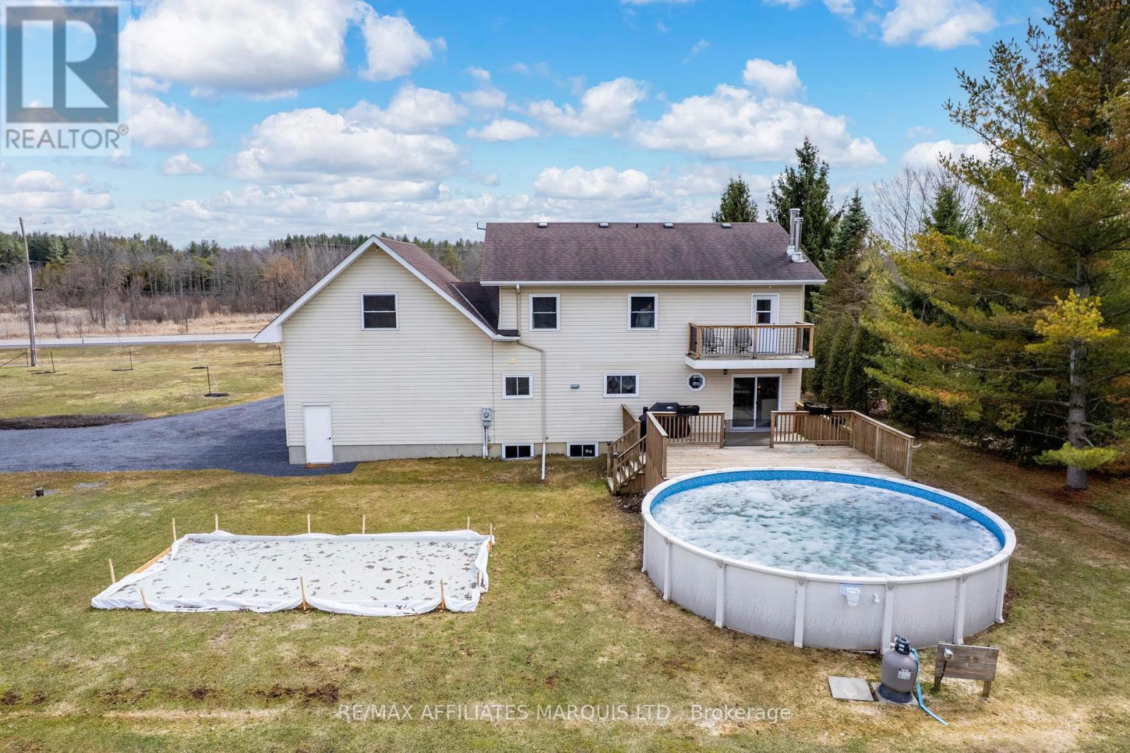 14229 County Road 2 Road, South Stormont, Ontario  K0C 1M0 - Photo 48 - X12968886