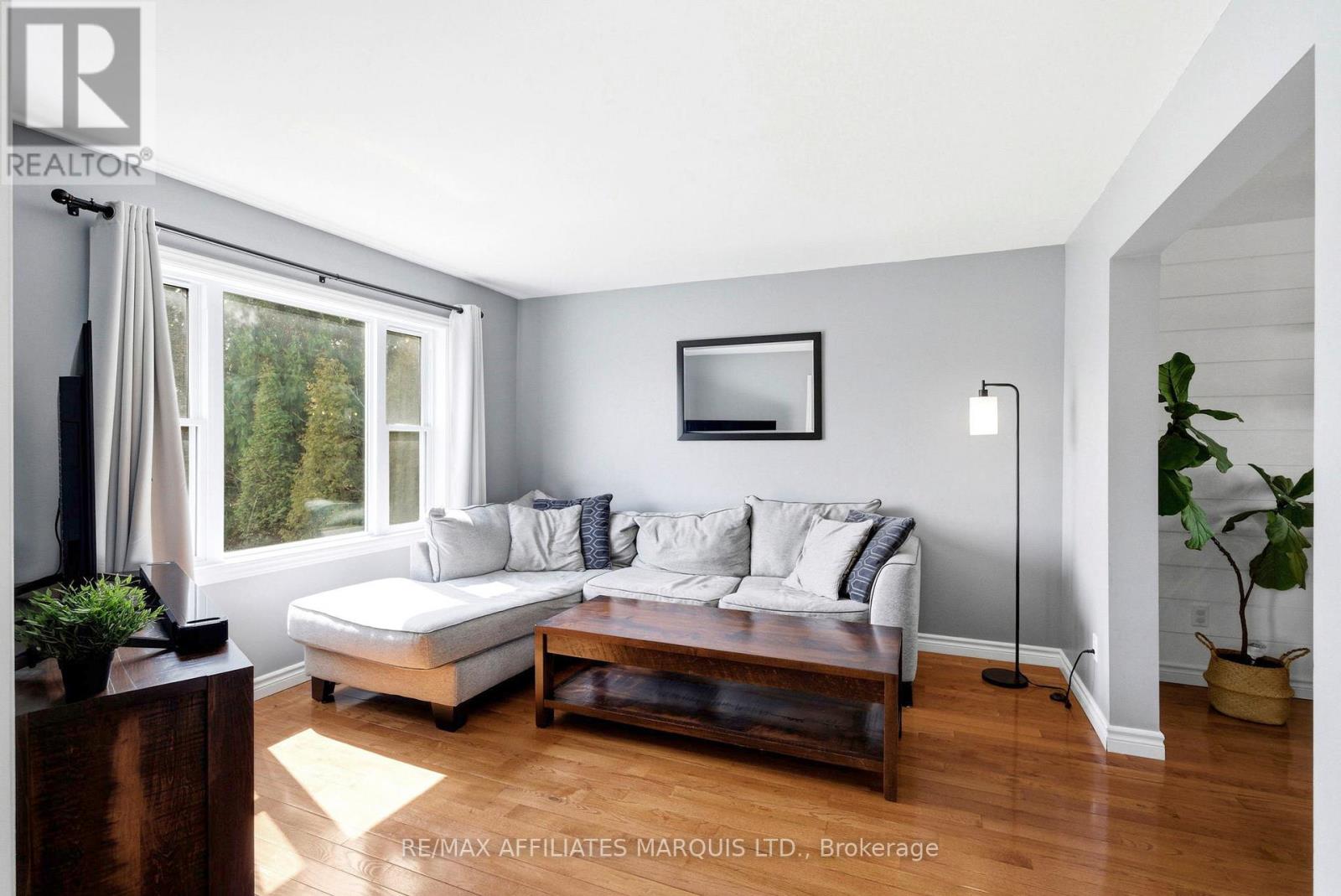 14229 County Road 2 Road, South Stormont, Ontario  K0C 1M0 - Photo 5 - X12968886