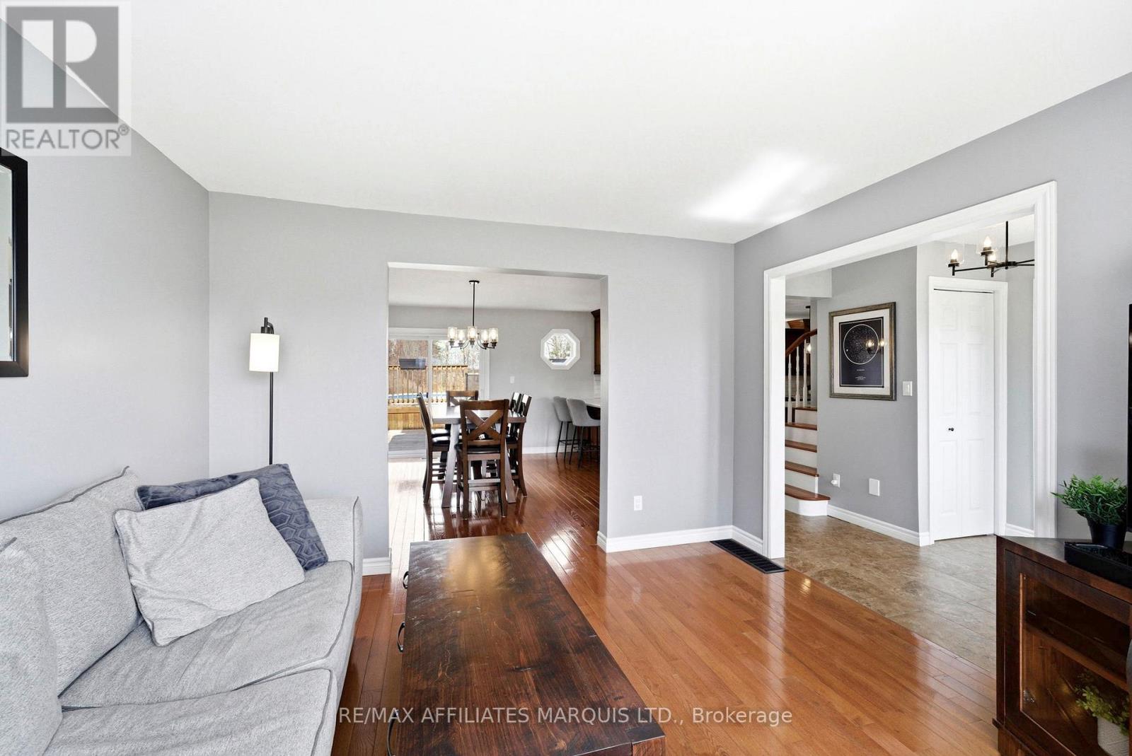 14229 County Road 2 Road, South Stormont, Ontario  K0C 1M0 - Photo 7 - X12968886