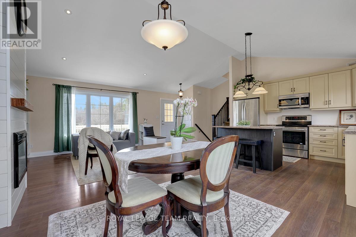 420 Hyndman Road, Edwardsburgh/cardinal, Ontario  K0E 1X0 - Photo 11 - X12968784