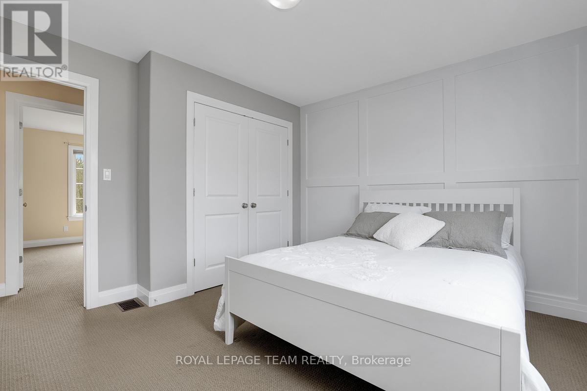 420 Hyndman Road, Edwardsburgh/cardinal, Ontario  K0E 1X0 - Photo 16 - X12968784